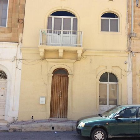 Ghajn il-Kbira  Butts Inn Annex Dormitory Hostel المظهر الخارجي الصورة