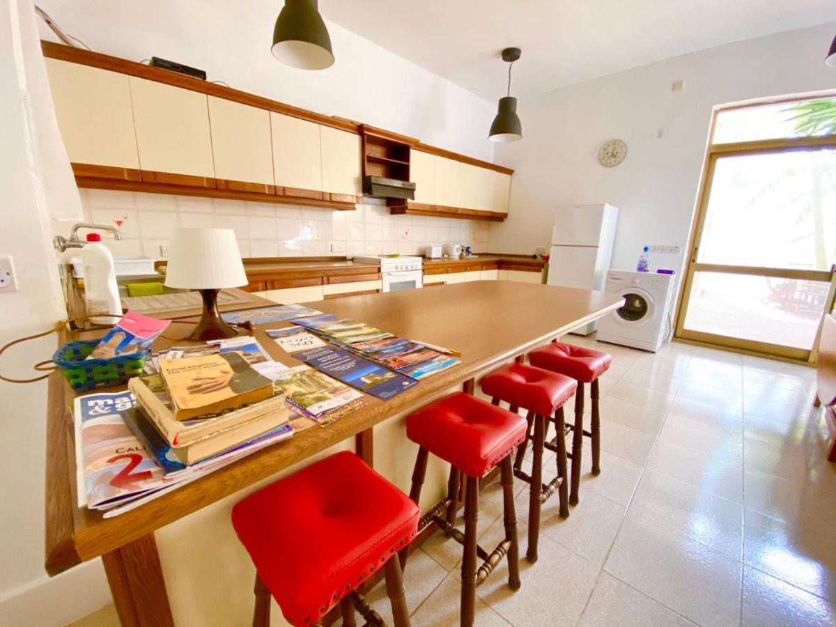 Ghajn il-Kbira  Butts Inn Annex Dormitory Hostel المظهر الخارجي الصورة
