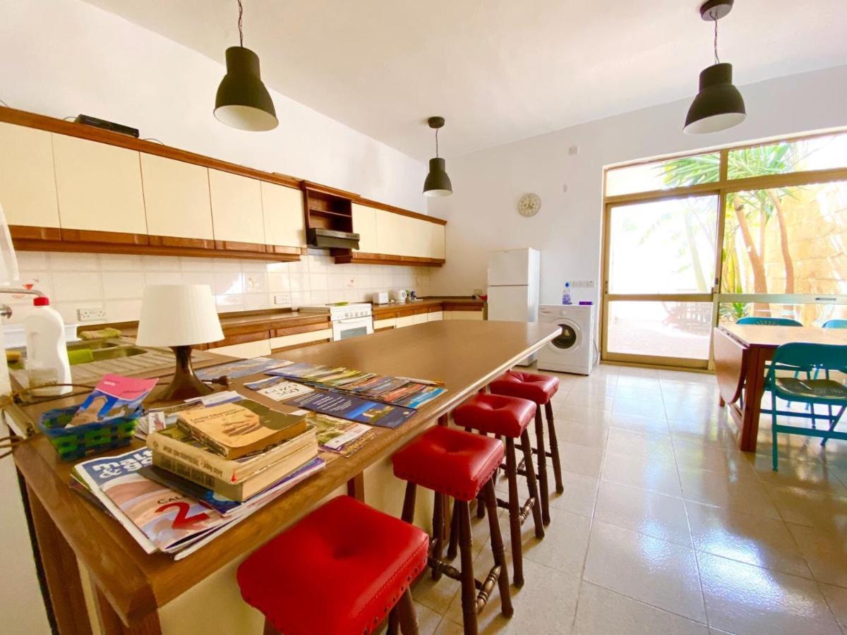 Ghajn il-Kbira  Butts Inn Annex Dormitory Hostel المظهر الخارجي الصورة