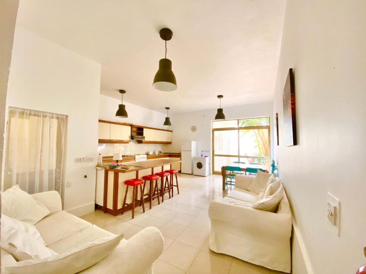 Ghajn il-Kbira  Butts Inn Annex Dormitory Hostel المظهر الخارجي الصورة